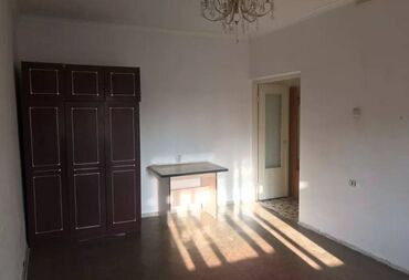 снять в аренду дом: 1 бөлмө, Кыймылсыз мүлк агенттиги, Чогуу жашоосу жок, Толугу менен эмереги бар, Жарым -жартылай эмереги бар