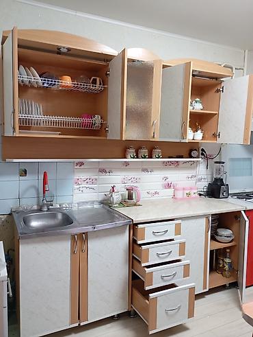 полки токмок: Ашкана гарнитуру, Колдонулган, түсү - Саргыч боз, Өзү алып кетүү — 4
