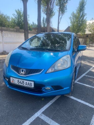 Honda: Honda Jazz: 2009 г., 1.4 л, Робот, Бензин, Хэтчбэк