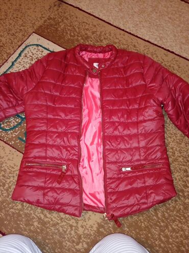 Личные вещи: Женская куртка S (EU 36), цвет - Красный