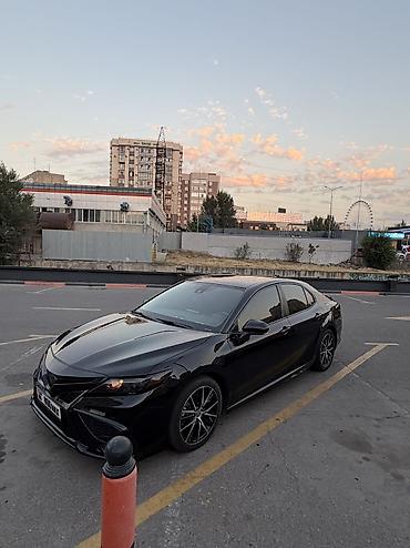 Toyota: Toyota Camry: 2022 г., 2.5 л, Автомат, Бензин, Седан — 2