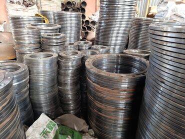 Grids: Stokda olan qaz və su təchizatı üçün nəzərdə tutulmuş materialların