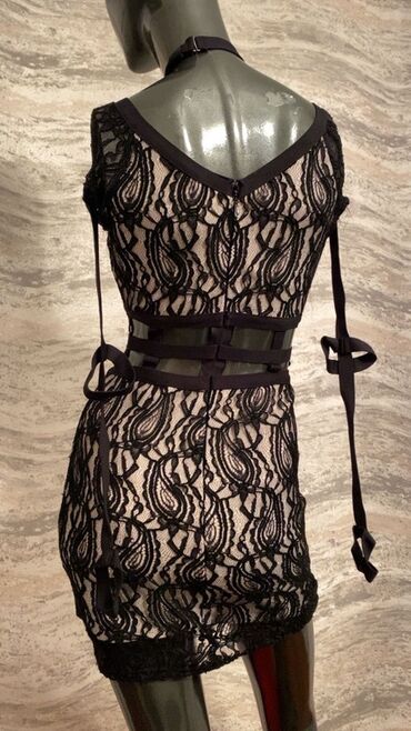 şnurlu qadın botilyonu: 2ƏL Qadın geyimləri – zərif gecə/ziyafət donları 1) Qara qipurlu mini