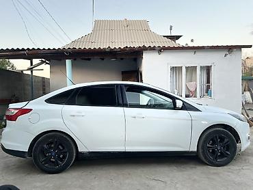 ford focus 3: Ford Focus: 2013 г., Механика, Бензин, Седан — 4