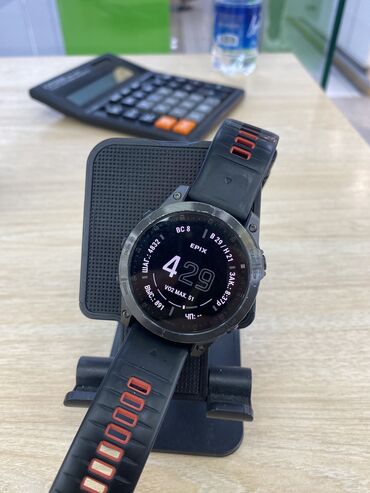 Garmin: Garmin epix gen2 
Комплект только зарядка 
Состояние хорошее