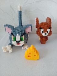 дом конструктор: 🐭 Конструктор Tom & Jerry (наноблоки, собранная модель) Продам