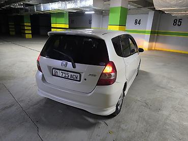 Honda: Honda Fit: 2002 г., 1.3 л, Вариатор, Бензин — 9