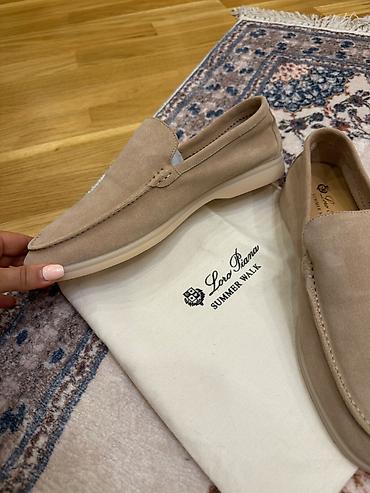 loro piano: Loro Piana summer walk. 44 yazilsada 42 e gedir.Yeni. Unvan Inqilab — 1