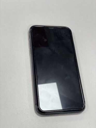 IPhone 11, Б/у, 64 ГБ, Черный, Защитное стекло, Чехол, 82 %