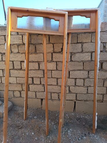 Ev üçün digər mebel: 3 eden qapidi 2 sinin eni 1 metr 1 nin eni 90 santdi hundurluk ise 2