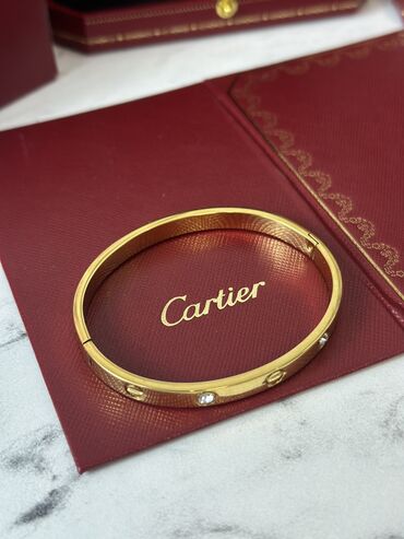 бумажные браслеты: В наличии браслет от бренда Cartier По очень выгодным ценам! В