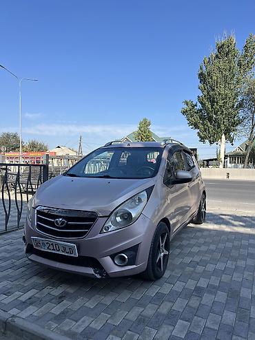 порше 911 турбо с: Chevrolet Spark: 2011 г., Автомат, Бензин — 2