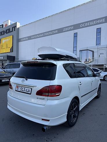 Toyota Ipsum: 2001 г., 2.4 л, Автомат, Газ, Минивэн
