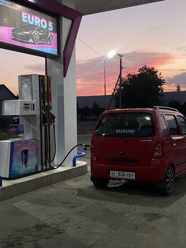 Suzuki: Suzuki Wagon R: 2002 г., 1.3 л, Механика, Бензин, Хэтчбэк — 6