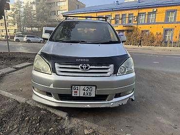 Toyota: Toyota Ipsum: 2003 г., 2.4 л, Автомат, Бензин, Минивэн — 6