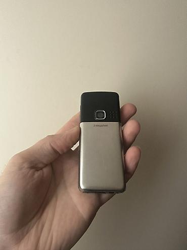 nokia e90 communicator: Nokia < 2 GB Memory Capacity, rəng - Gümüşü, Düyməli — 2