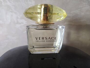Parfemi: Original Versace Yellow Diamond Woman Edt 90ml Prsnut 3 puta za probu