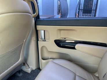 Kia: Kia Carnival: 2018 г., 2.2 л, Автомат, Дизель, Минивэн — 9
