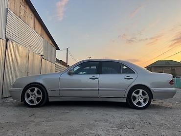 молдинг w211: Mercedes-Benz E-Class: 2001 г., 3.2 л, Автомат, Бензин, Седан — 1
