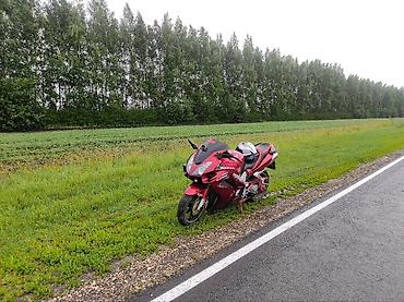 honda sbr: Спорт-турист мотоцикл Honda VFR 800 Год : 2003 Пробег : 78000 — 1