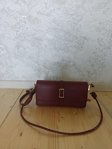 Çantalar: Qadın çiyin/çarpaz çanta – bordо rəng - Material: hamar teksturalı — 1
