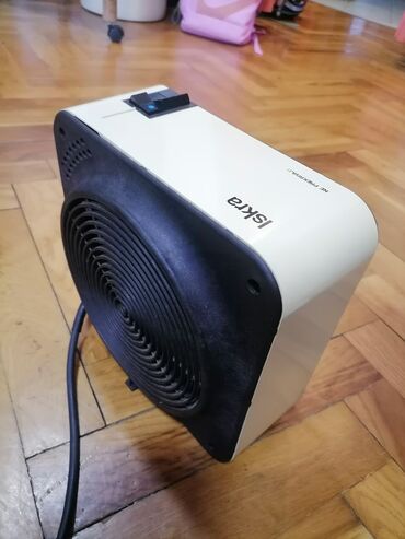 Kaloriferi: Grejalica duvaljka 2000 W Iskra. Ispravna. Odlična
 Mirjevo — 9