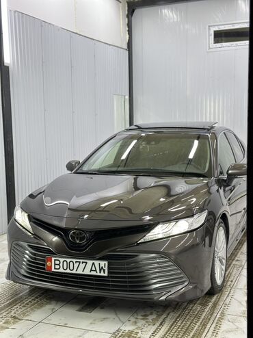 Toyota: Toyota Camry: 2018 г., 2.5 л, Автомат, Бензин, Седан — 2