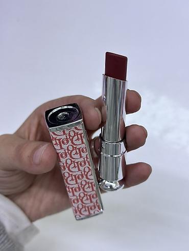 тени dior: Помада для губ Dior Addict (стик) - Формат: помада-стик с скошенным — 1