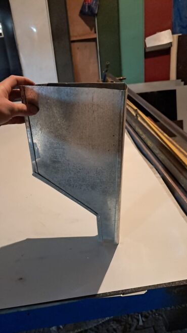 ремонт ванн: Sinkafond hava kanalı üçün galvanizli keçid detalı (adapter). -