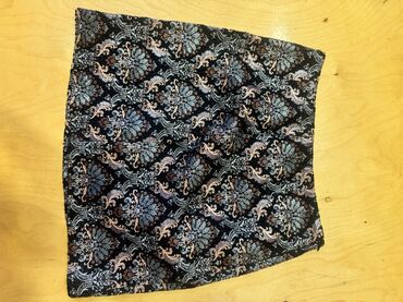 Kurtkalar: Hamisi Zara, koton, mango, stradivarius markadi. Shekilde qeyd olunub — 18