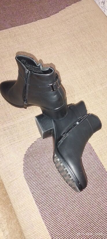 Botinka və botilyonlar: Ölçü: 36, rəng - Qara, Yeni — 9