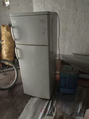 Другая климатическая техника: Холодильник не работает не морезет