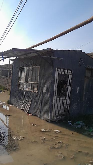 koşk: Metaldan yığma kiçik pavilyon/konteyner tipli obyekt - Material — 1
