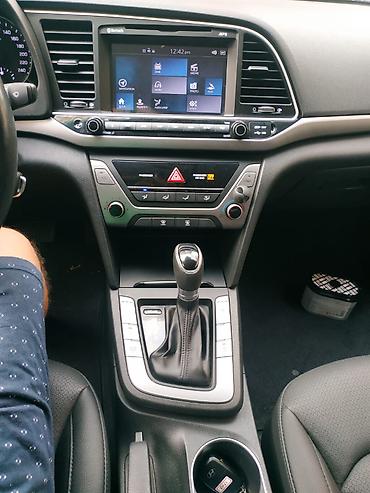 sideniya: Hyundai Avante: 1.6 l | 2017 il Sedan — 6