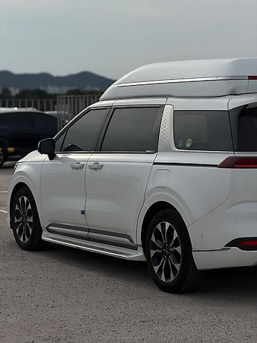 Kia: Kia Carnival: 2022 г., Минивэн — 15