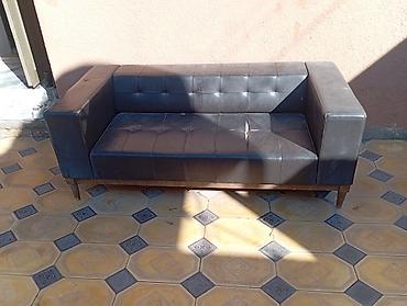 kafe ucun divanlar: Qara rəngli 3 nəfərlik divan - Üslub: müasir, kvadrat formalı qol — 1