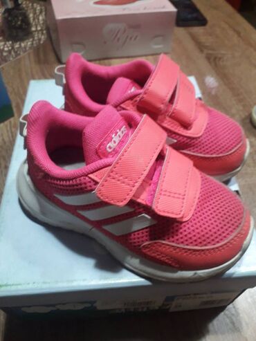 Dečija obuća: Patike Adidas roze broj 22 Patikice su kratko nošene, ali očuvane