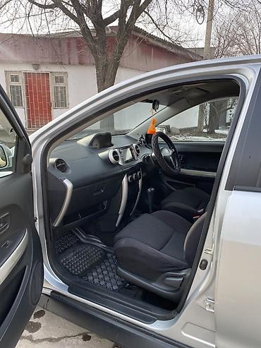 Toyota: Toyota ist: 2002 г., 1.3 л, Автомат, Бензин, Хэтчбэк — 8