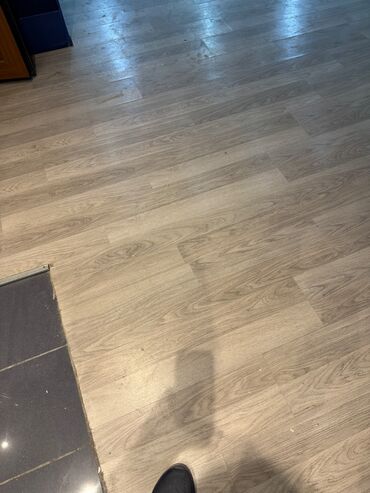 özü yapışan panel: 3 ay bunan evvel vurulub rengi uygun gelmedi satirig 2 defe ucuz . 5