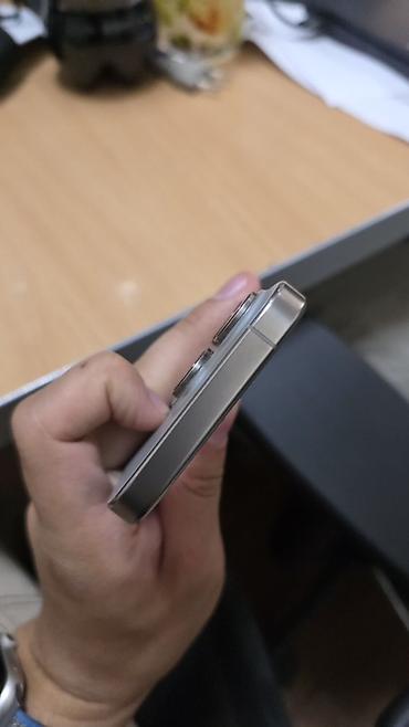 бу чехлы: IPhone 15 Pro, Б/у, 128 ГБ, Natural Titanium, Защитное стекло, Чехол, Кабель, 87 % — 3