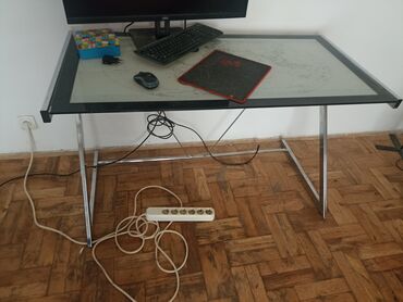 kompjuterski sto: Radni sto, Metal, Upotrebljenо