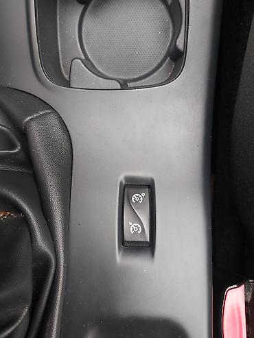 Renault: Renault Mégane III, 5-vrata hečbek, srebrna boja. - Motor: dizel — 14