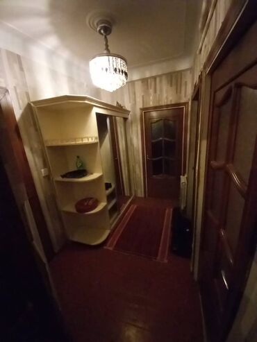 Köhnə tikili: Bakı, 3 otaqlı, Köhnə tikili, 70 kv. m — 3