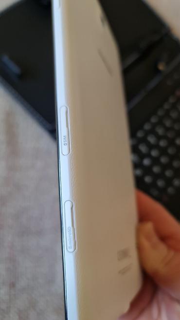 Tableti: Samsung Galaxy Tab 4 7.0 sa futrolom i mini tastaturom - Model — 6