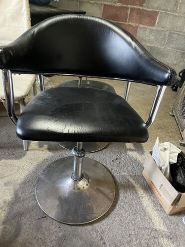 стулья в салон: Кресло