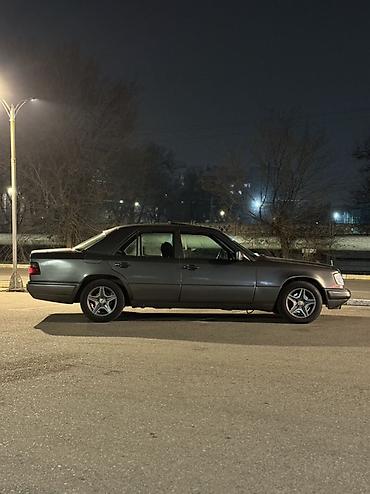 audi a3 2018: Mercedes-Benz W124: 1994 г., Механика, Бензин, Седан — 3
