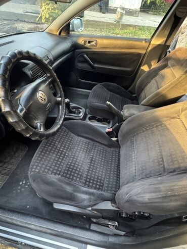 сиденья рекаро бмв е34: Интерьер автомобиля Volkswagen Passat B5, представленный на снимке