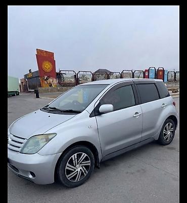 20 лет: Toyota Ist: 2002 г., 1.3 л, Бензин — 1