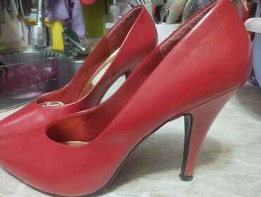 туфли на высоком каблуке: Туфли 36, цвет - Красный