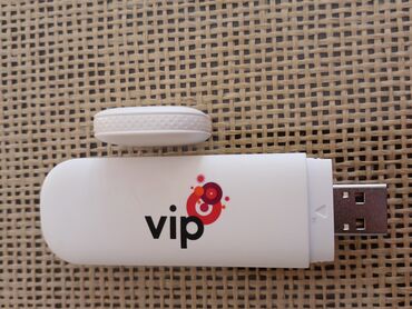 kupujem prodajem ta peci: Prodajem USB modem MF 667 Vip danas A1 u kutiji sa upustvom.Potpuno je